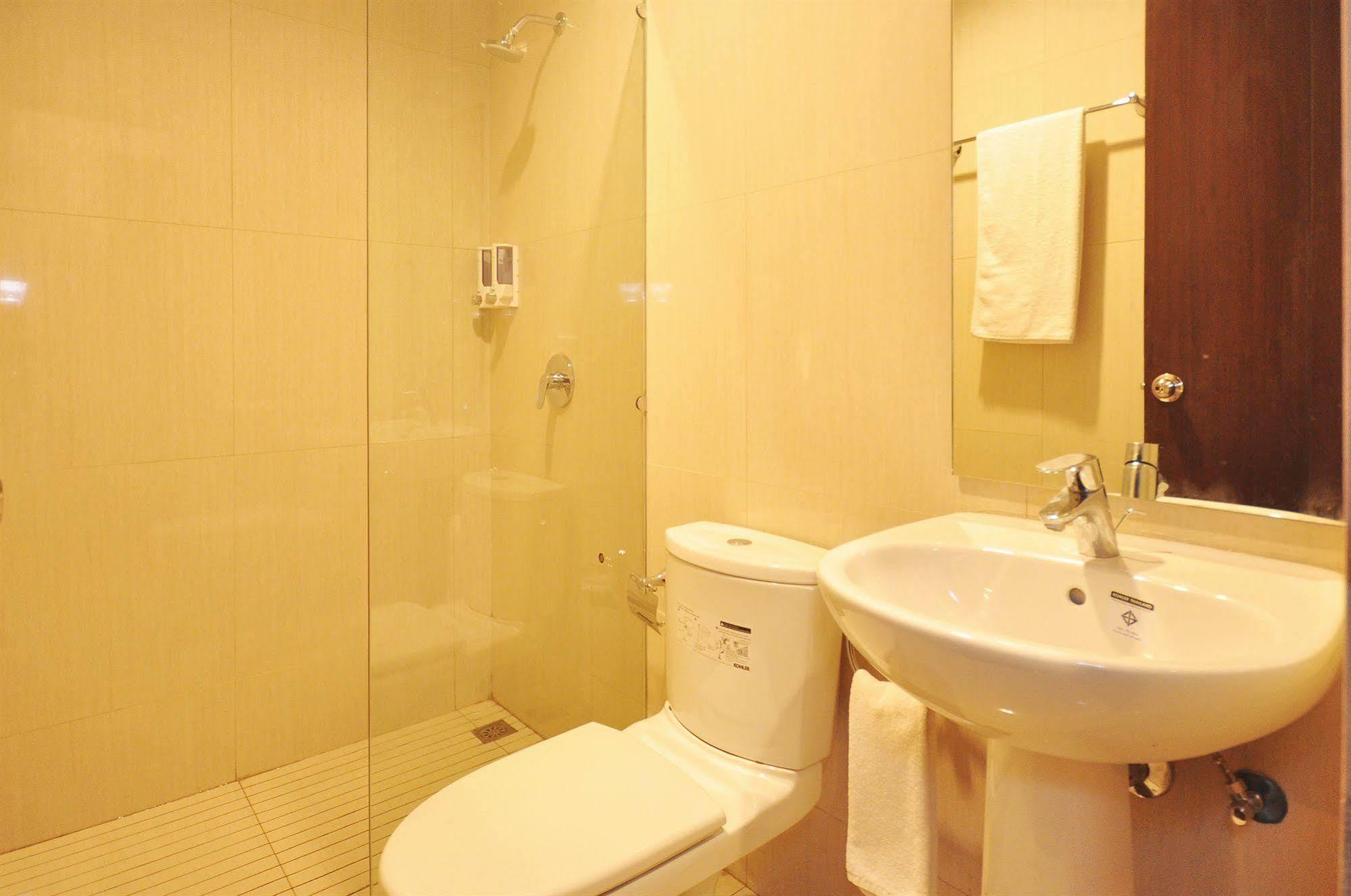Sunwood Hotel Arianz Mataram Esterno foto