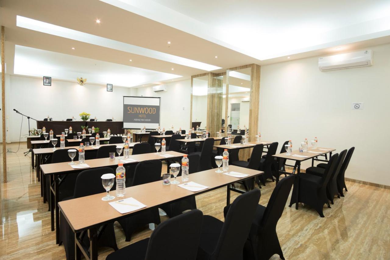 Sunwood Hotel Arianz Mataram Esterno foto