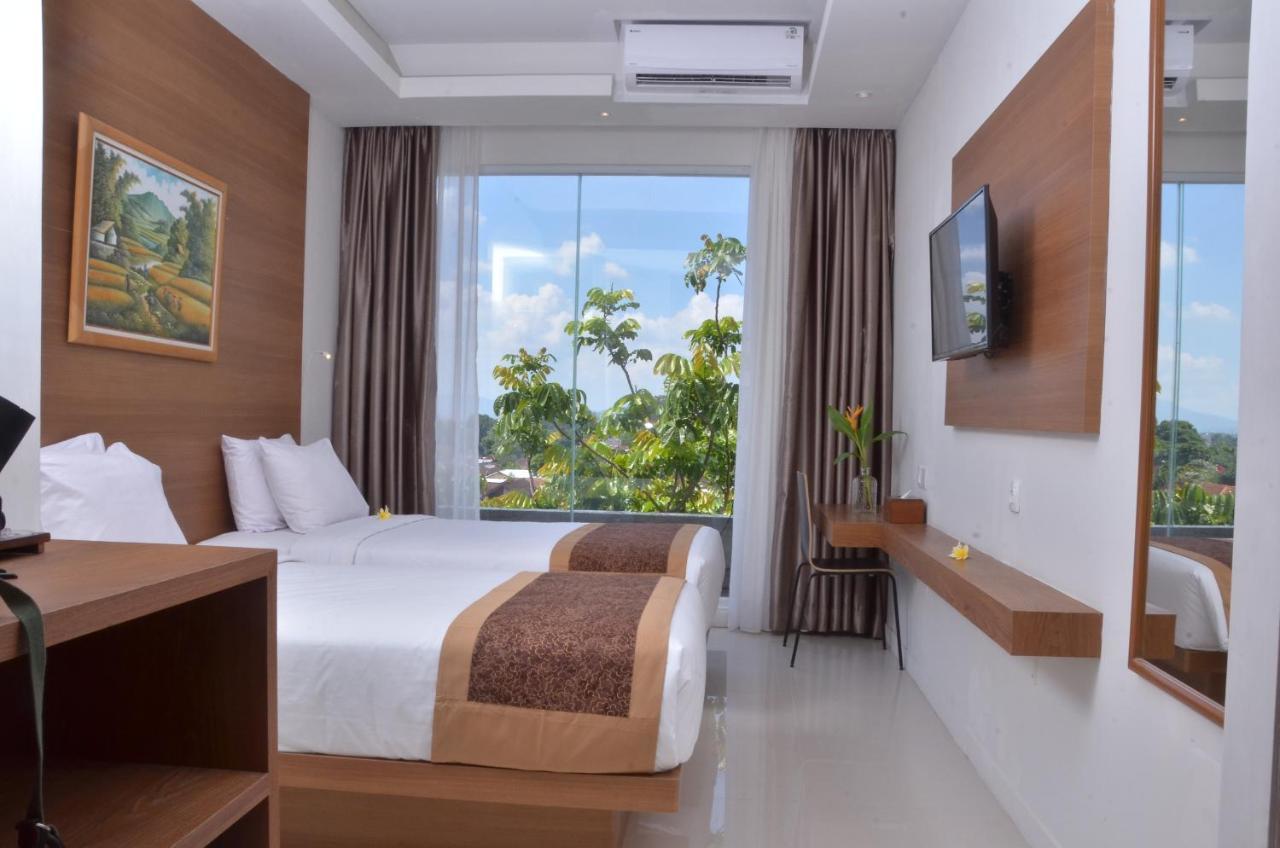 Sunwood Hotel Arianz Mataram Esterno foto
