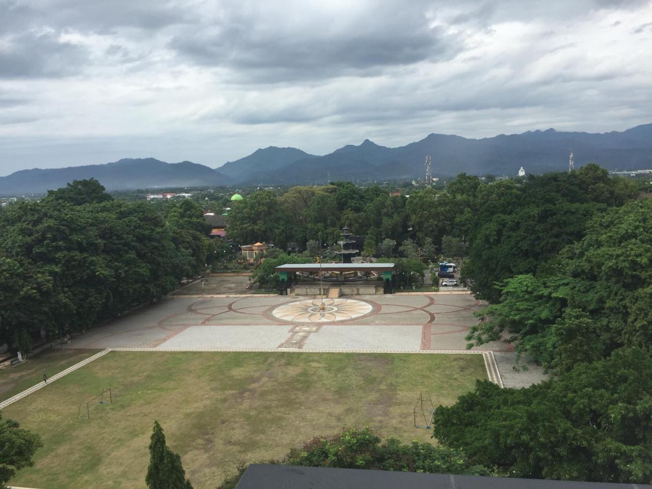 Sunwood Hotel Arianz Mataram Esterno foto