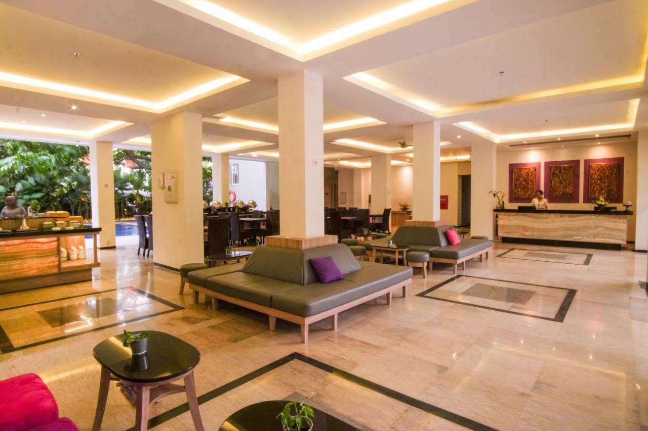 Sunwood Hotel Arianz Mataram Esterno foto